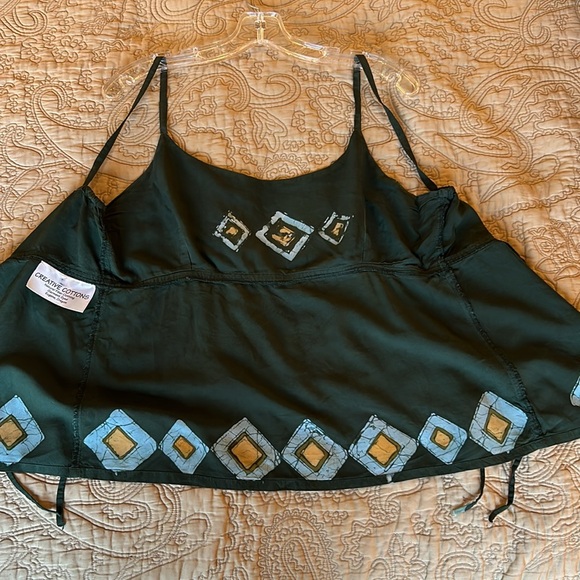 “Creative Cottons” open back top - Picture 10 of 10